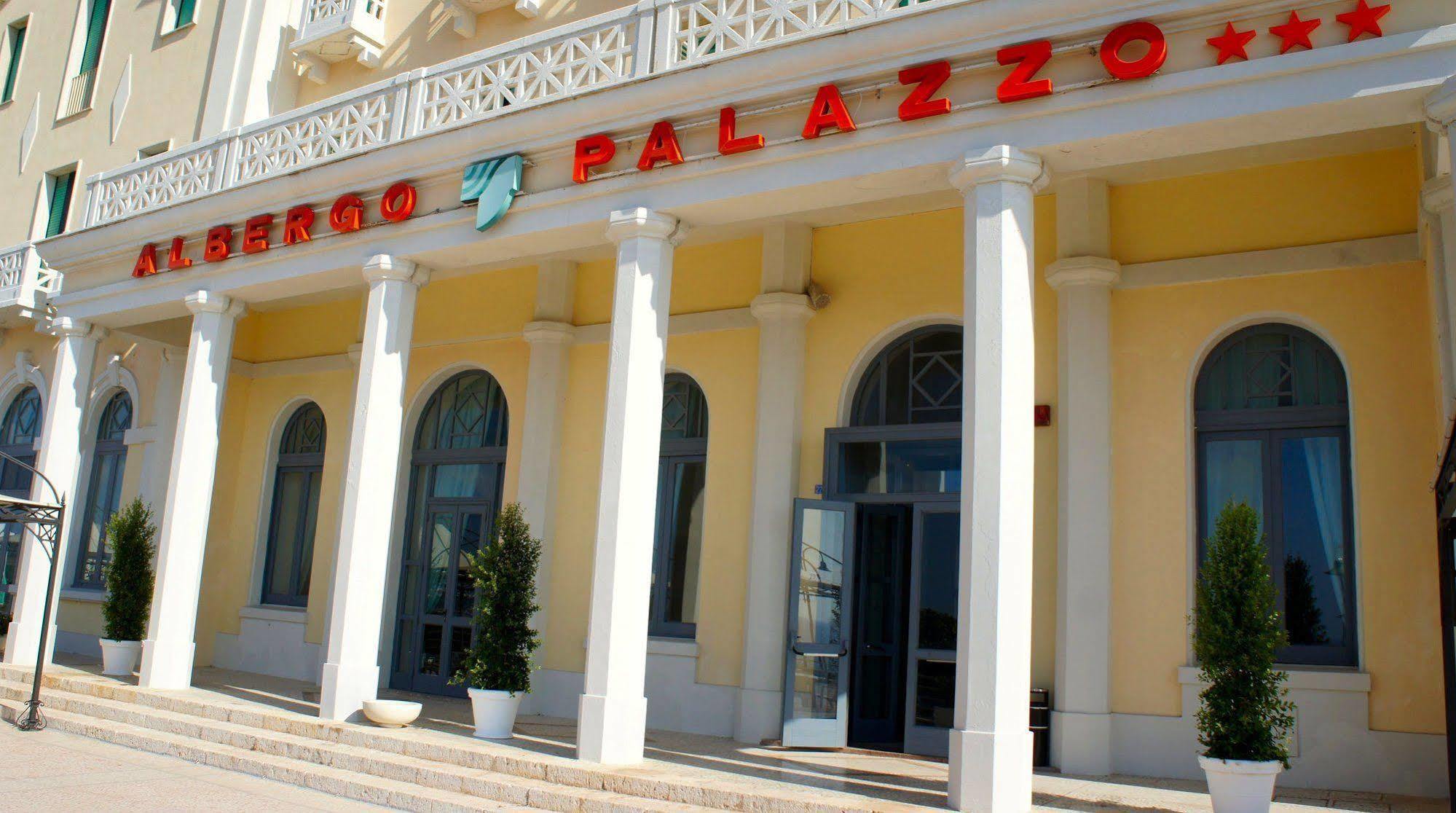 Albergo Palazzo Santa Cesarea Terme Bagian luar foto