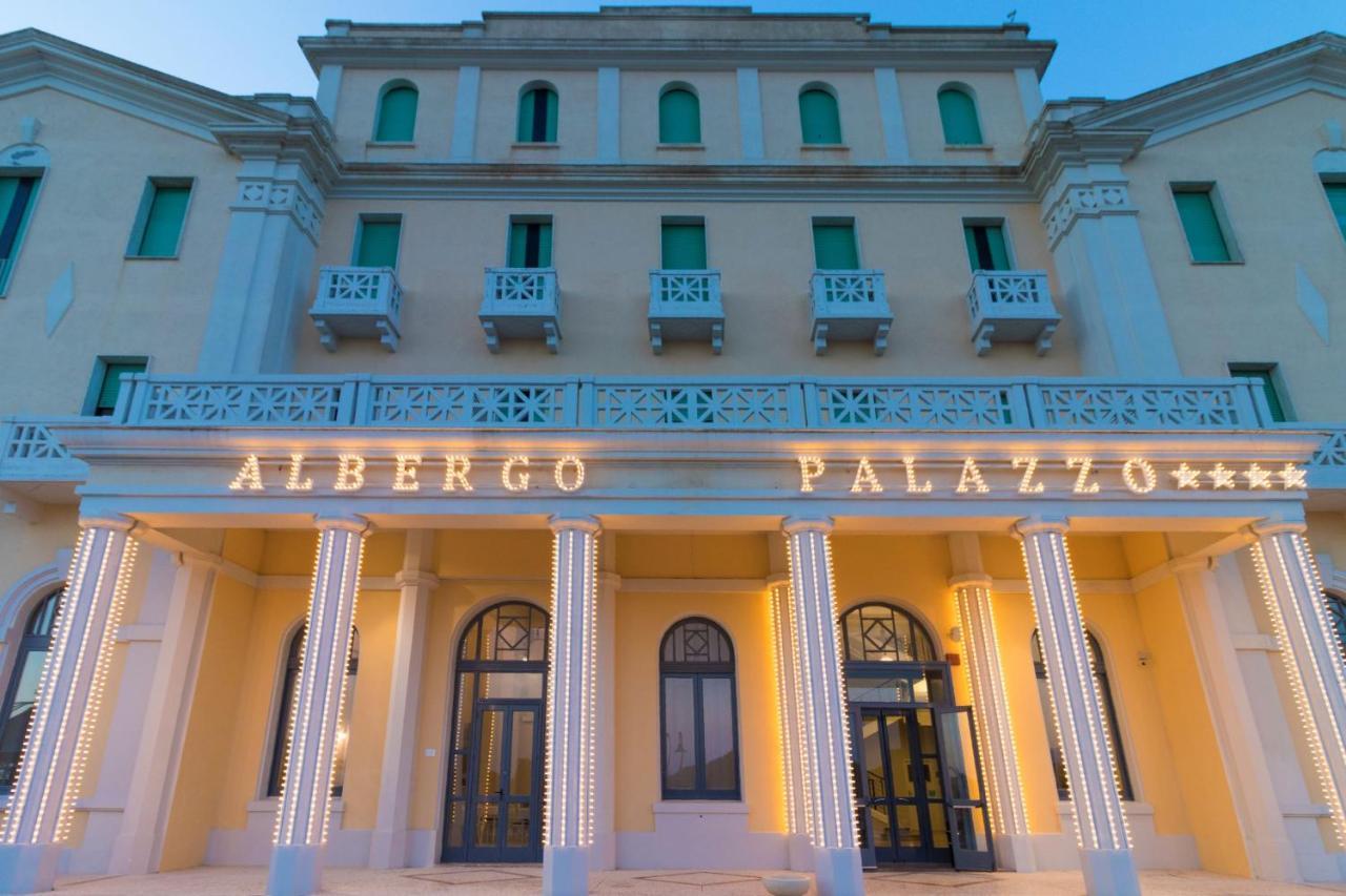 Albergo Palazzo Santa Cesarea Terme Bagian luar foto
