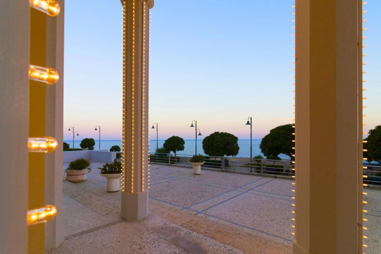 Albergo Palazzo Santa Cesarea Terme Bagian luar foto