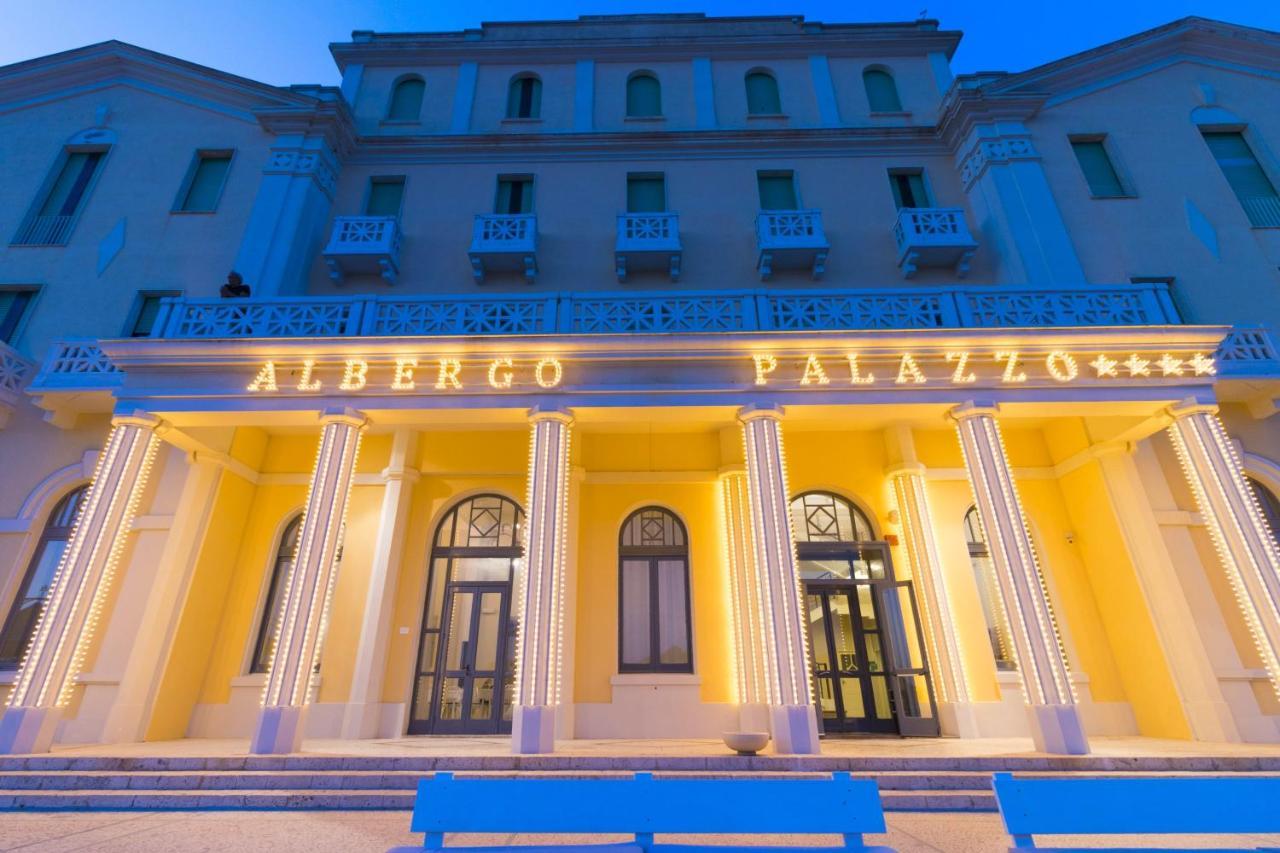 Albergo Palazzo Santa Cesarea Terme Bagian luar foto