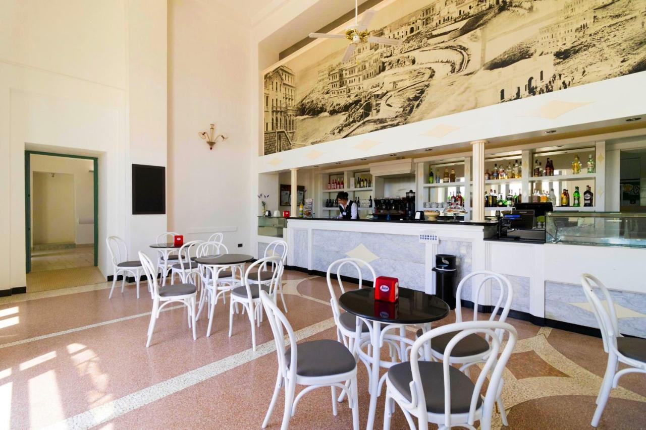 Albergo Palazzo Santa Cesarea Terme Bagian luar foto
